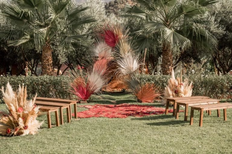 Ceremonie jardin couleur by Maev Event