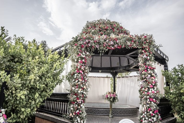 ceremony flower dressing