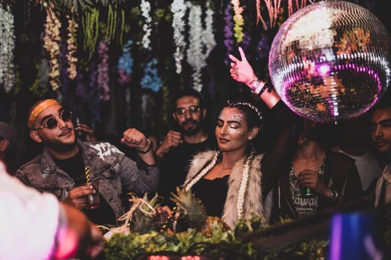 dancing on music festival