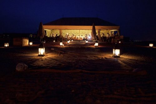diner under tent