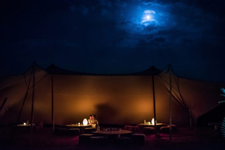 diner under the stars