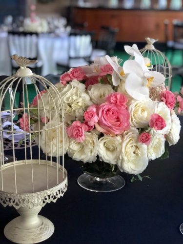 fleurs dans petite cages