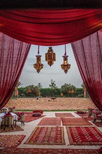 red-ambiance